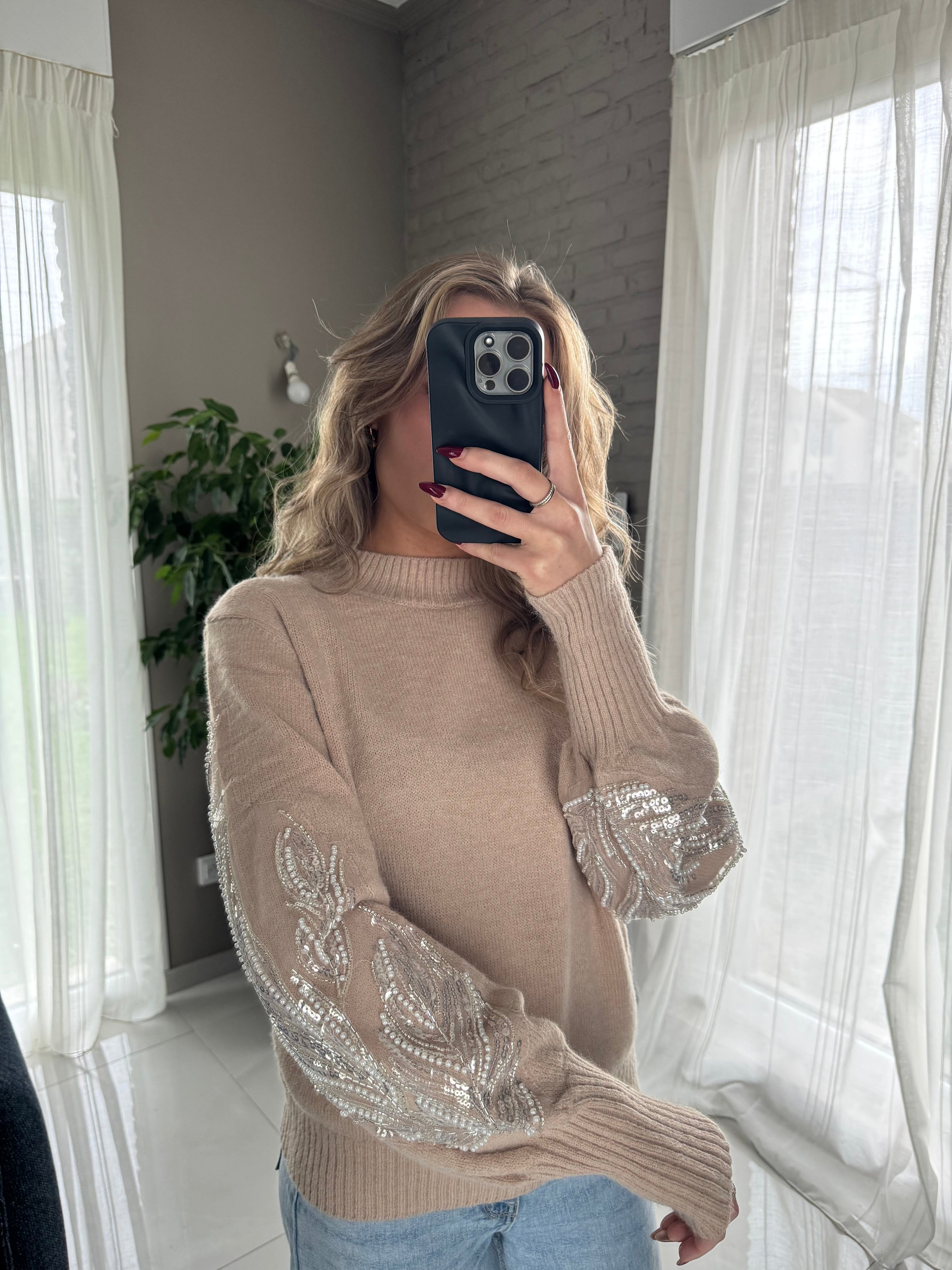 Pull avec détail perle et paillettes